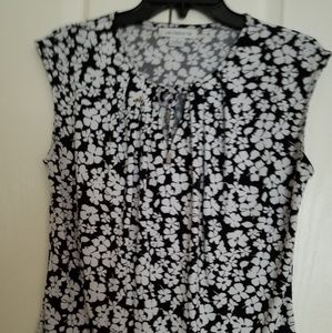 Liz Claiborne sleeveless Blouse